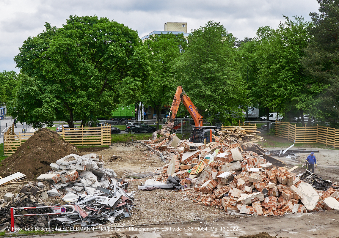 13.05.2022 - Baustelle am Haus für Kinder in Neuperlach